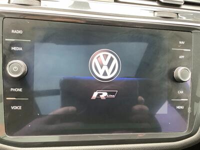 2019 Volkswagen Tiguan SE 4Motion - Photo 9 - Crest Hill, IL 60403