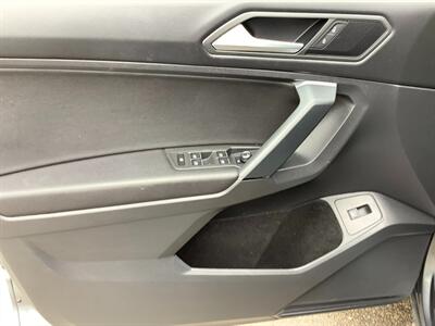 2019 Volkswagen Tiguan SE 4Motion - Photo 4 - Crest Hill, IL 60403