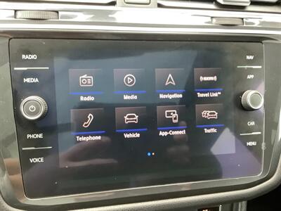 2019 Volkswagen Tiguan SE 4Motion - Photo 34 - Crest Hill, IL 60403