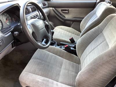 2002 Subaru Legacy L 5 Speed Manual - Photo 29 - Crest Hill, IL 60403
