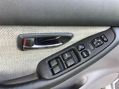 2002 Subaru Legacy L 5 Speed Manual - Photo 28 - Crest Hill, IL 60403