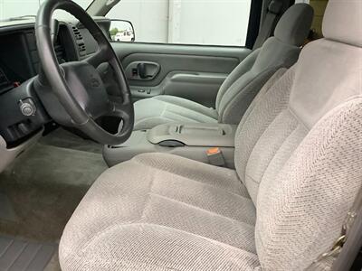 1999 Chevrolet Suburban K2500 LS - Photo 14 - Crest Hill, IL 60403