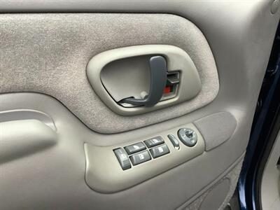 1999 Chevrolet Suburban K2500 LS - Photo 13 - Crest Hill, IL 60403