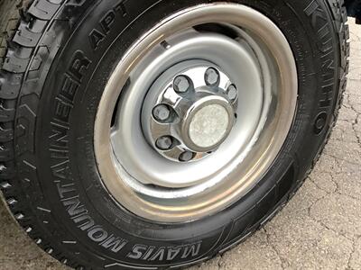 1999 Chevrolet Suburban K2500 LS - Photo 43 - Crest Hill, IL 60403