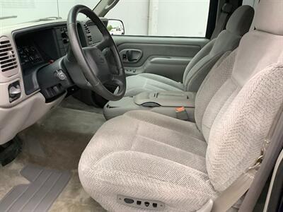 1999 Chevrolet Suburban K2500 LS - Photo 15 - Crest Hill, IL 60403
