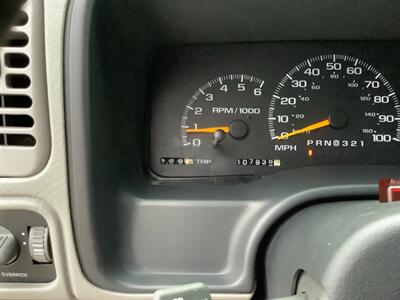 1999 Chevrolet Suburban K2500 LS - Photo 18 - Crest Hill, IL 60403