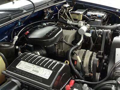 1999 Chevrolet Suburban K2500 LS - Photo 53 - Crest Hill, IL 60403