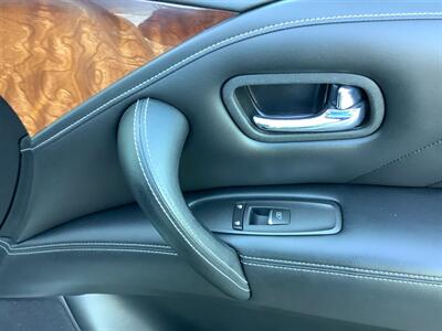 2017 INFINITI QX80 7-Passenger - Photo 38 - Crest Hill, IL 60403