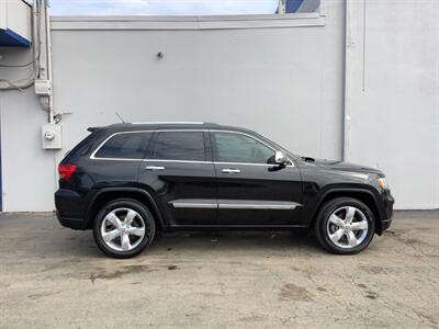 2012 Jeep Grand Cherokee Overland   - Photo 8 - Crest Hill, IL 60403
