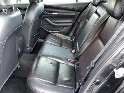 2022 Mazda Mazda3 Sedan Premium - Photo 31 - Crest Hill, IL 60403