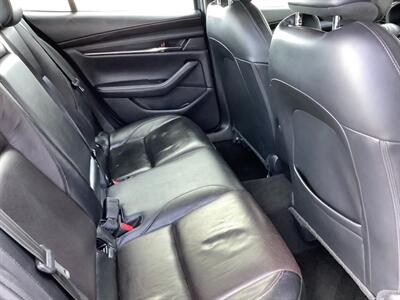 2022 Mazda Mazda3 Sedan Premium - Photo 33 - Crest Hill, IL 60403