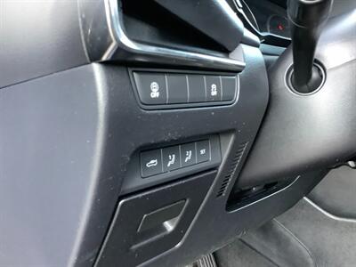 2022 Mazda Mazda3 Sedan Premium - Photo 19 - Crest Hill, IL 60403