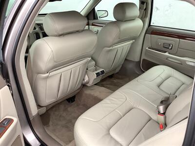 1998 Cadillac DeVille   - Photo 22 - Crest Hill, IL 60403