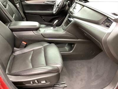 2017 Cadillac XT5 Luxury   - Photo 40 - Crest Hill, IL 60403