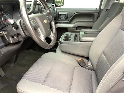 2017 Chevrolet Silverado 1500 LT Z71   - Photo 15 - Crest Hill, IL 60403