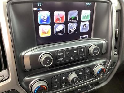 2017 Chevrolet Silverado 1500 LT Z71   - Photo 18 - Crest Hill, IL 60403