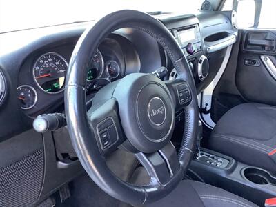 2013 Jeep Wrangler Sahara   - Photo 30 - Crest Hill, IL 60403
