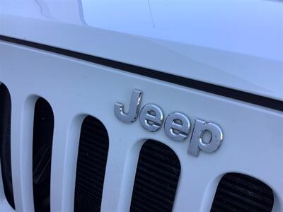 2013 Jeep Wrangler Sahara   - Photo 40 - Crest Hill, IL 60403
