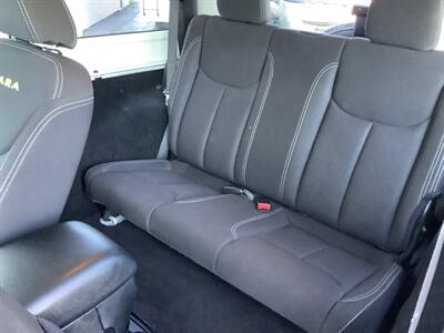 2013 Jeep Wrangler Sahara   - Photo 32 - Crest Hill, IL 60403