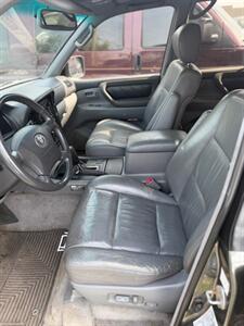 2001 Toyota Land Cruiser   - Photo 5 - Crest Hill, IL 60403