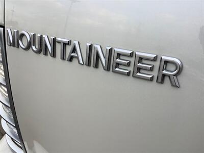 2006 Mercury Mountaineer Luxury   - Photo 32 - Crest Hill, IL 60403