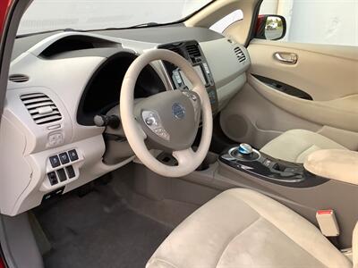 2012 Nissan LEAF SV - Photo 15 - Crest Hill, IL 60403