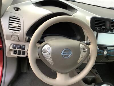 2012 Nissan LEAF SV - Photo 18 - Crest Hill, IL 60403