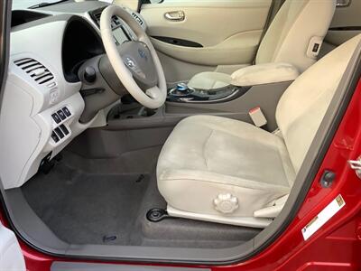 2012 Nissan LEAF SV - Photo 14 - Crest Hill, IL 60403