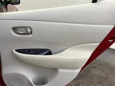 2012 Nissan LEAF SV - Photo 30 - Crest Hill, IL 60403