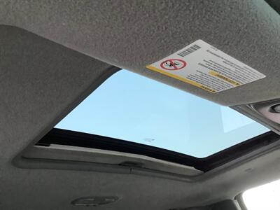 2002 Chevrolet Suburban 1500 LT   - Photo 32 - Crest Hill, IL 60403