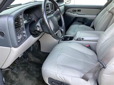 2002 Chevrolet Suburban 1500 LT   - Photo 13 - Crest Hill, IL 60403