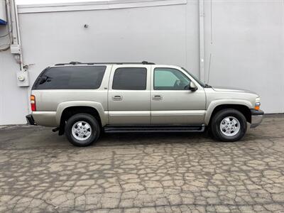 2002 Chevrolet Suburban 1500 LT   - Photo 8 - Crest Hill, IL 60403