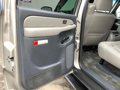 2002 Chevrolet Suburban 1500 LT   - Photo 54 - Crest Hill, IL 60403