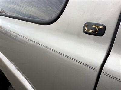 2002 Chevrolet Suburban 1500 LT   - Photo 67 - Crest Hill, IL 60403