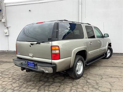 2002 Chevrolet Suburban 1500 LT   - Photo 7 - Crest Hill, IL 60403