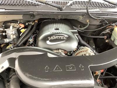 2002 Chevrolet Suburban 1500 LT   - Photo 76 - Crest Hill, IL 60403