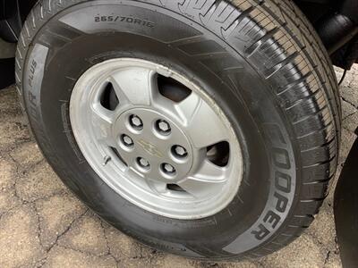2002 Chevrolet Suburban 1500 LT   - Photo 69 - Crest Hill, IL 60403