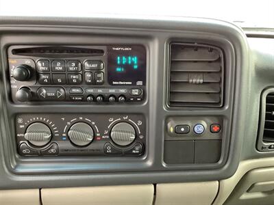 2002 Chevrolet Suburban 1500 LT   - Photo 49 - Crest Hill, IL 60403