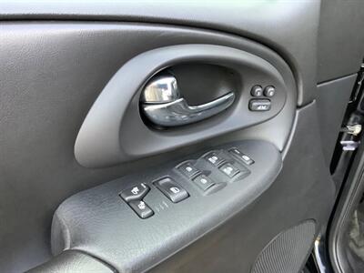 2008 Chevrolet Trailblazer SS   - Photo 12 - Crest Hill, IL 60403