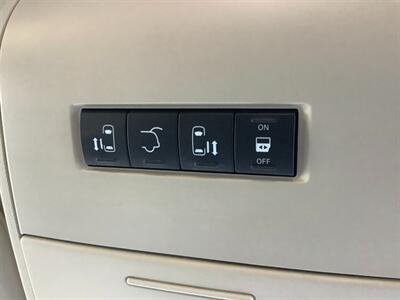 2014 Chrysler Town & Country Touring   - Photo 40 - Crest Hill, IL 60403