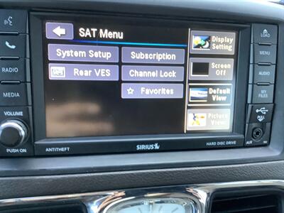 2014 Chrysler Town & Country Touring   - Photo 21 - Crest Hill, IL 60403