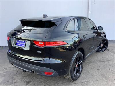2017 Jaguar F-PACE 35t R-Sport - Photo 6 - Crest Hill, IL 60403