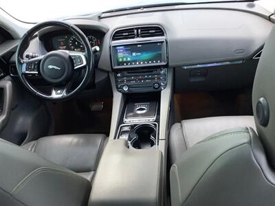 2017 Jaguar F-PACE 35t R-Sport - Photo 47 - Crest Hill, IL 60403
