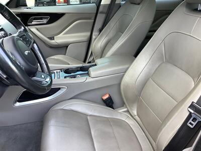 2017 Jaguar F-PACE 35t R-Sport - Photo 30 - Crest Hill, IL 60403