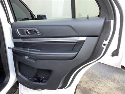 2016 Ford Explorer Sport   - Photo 30 - Crest Hill, IL 60403