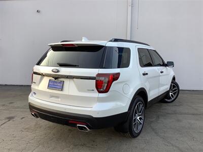 2016 Ford Explorer Sport   - Photo 7 - Crest Hill, IL 60403