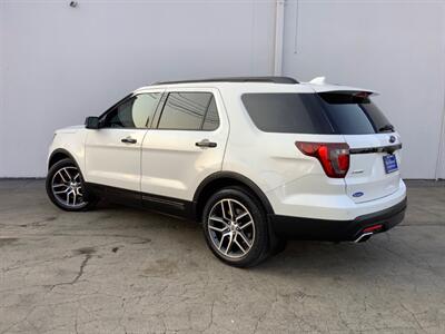 2016 Ford Explorer Sport   - Photo 5 - Crest Hill, IL 60403