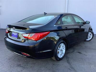 2012 Hyundai SONATA GLS   - Photo 8 - Crest Hill, IL 60403