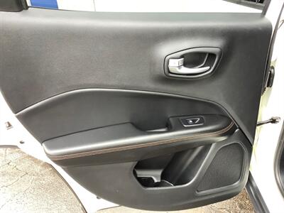 2018 Jeep Compass Limited   - Photo 29 - Crest Hill, IL 60403