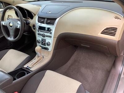 2011 Chevrolet Malibu LS - Photo 28 - Crest Hill, IL 60403